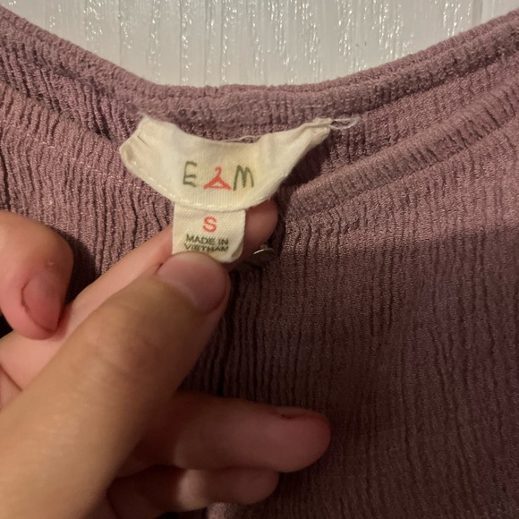 Size small top beautiful - Picture 2 of 3